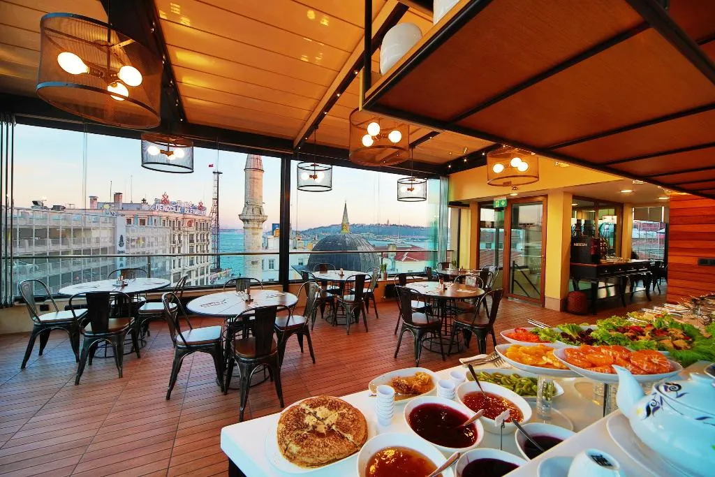 Ada Karakoy Hotel, pamje e hotelit në Stamboll