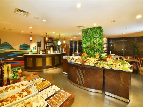 All Seasons Hotel, fotografia 18 nga 20