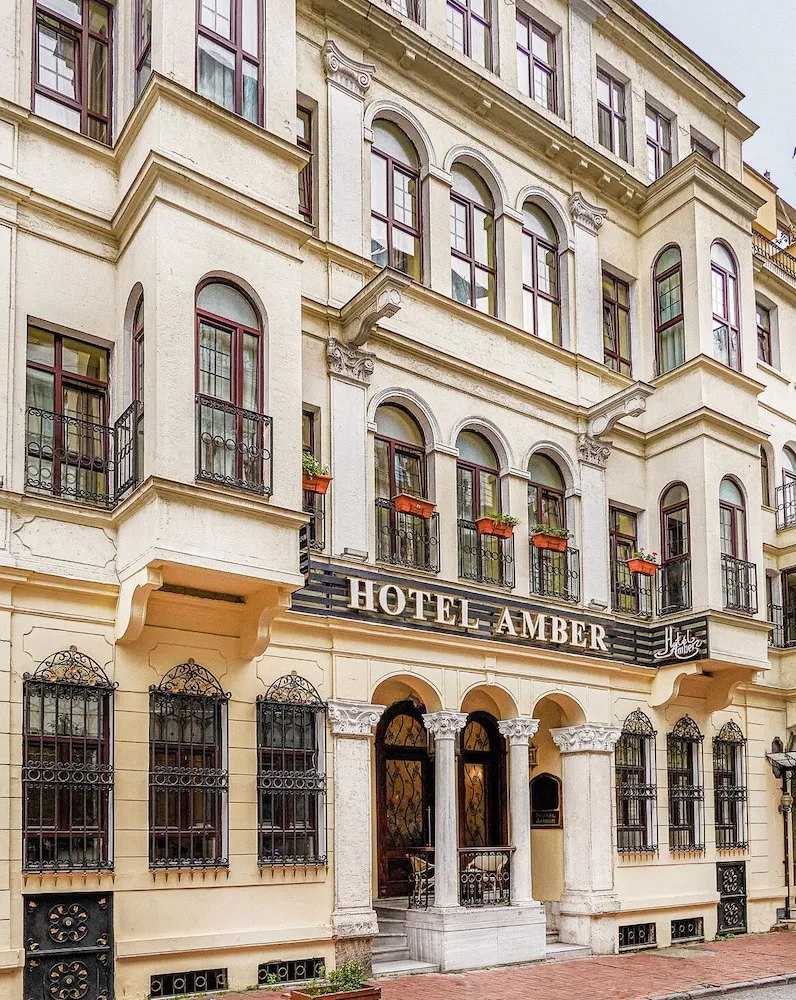 Amber Hotel Istanbul, pamje e hotelit në Stamboll