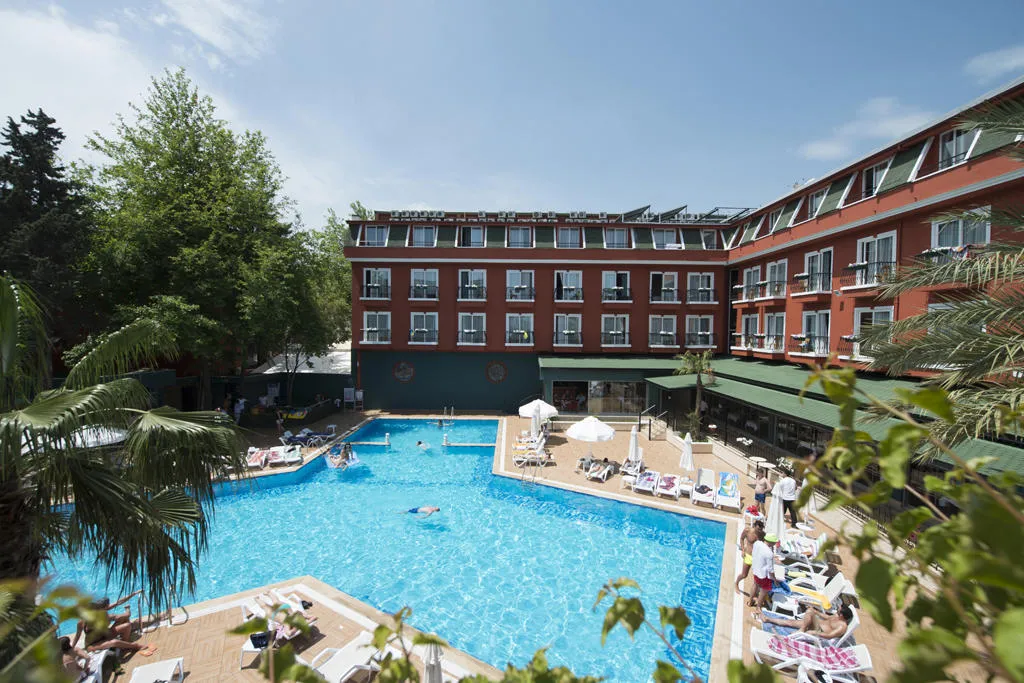 Asdem Park Otel, pamje e hotelit në Kemer