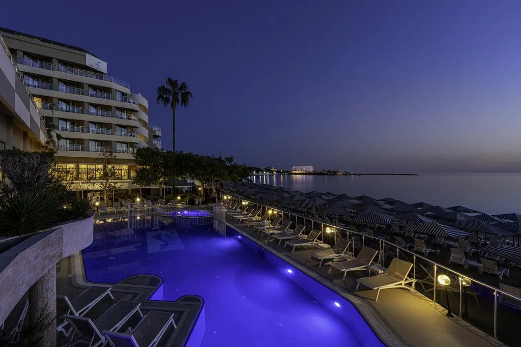 Aska Just In Beach, pamje e hotelit në Alanya