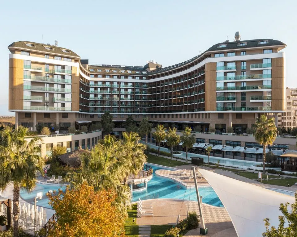 Aska Lara Resort & Spa, pamje e hotelit në Lara