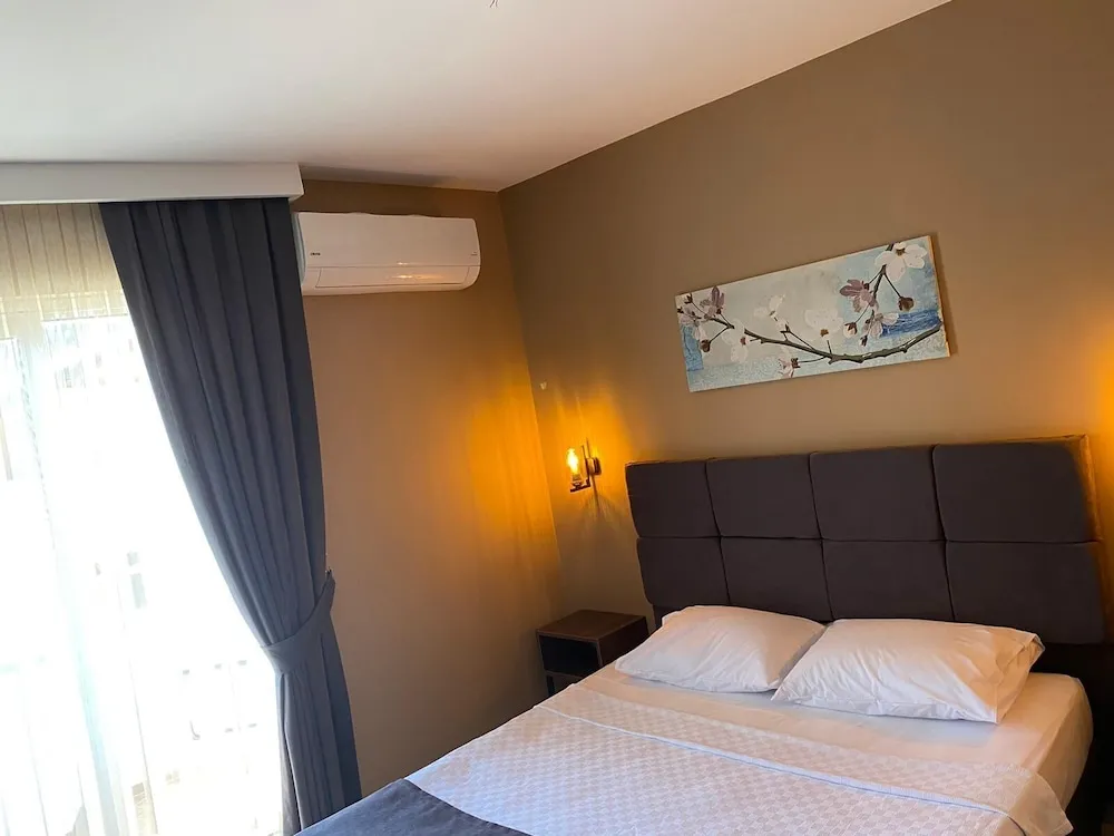 Avisos Hotel & Apartments, pamje e hotelit në Marmaris