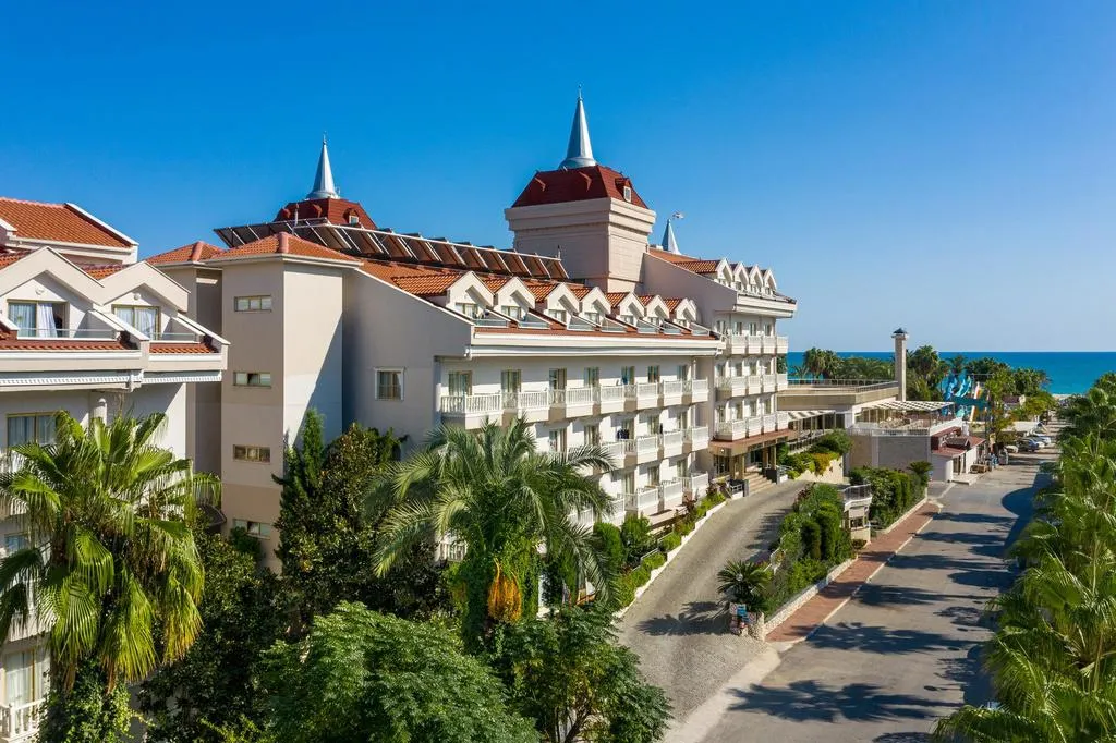 Aydinbey Famous Resort, pamje e hotelit në Belek