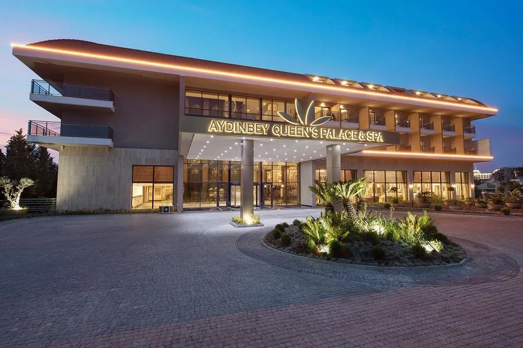 Aydinbey Queen's Palace & Spa, pamje e hotelit në Belek