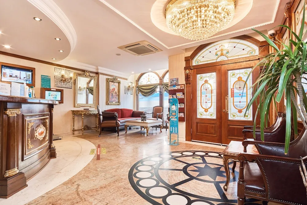 Best Western Empire Palace, pamje e hotelit në Stamboll