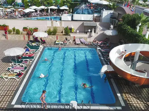 Club Bayar Beach Hotel, fotografia 4 nga 9