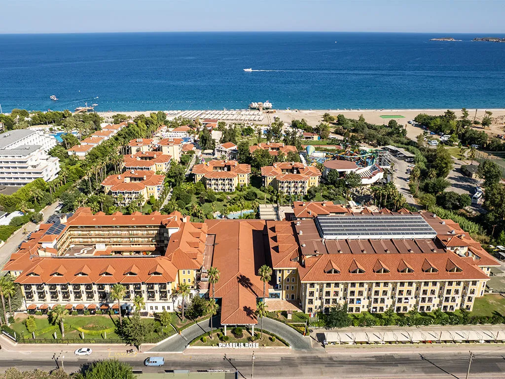 Club Hotel Phaselis Rose, pamje e hotelit në Kemer