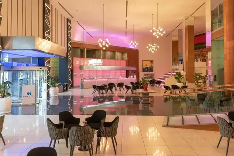 Crystal Centro Pearl Collection, fotografia 12 nga 20