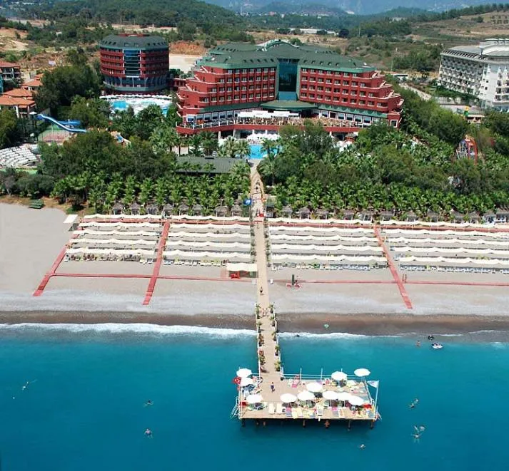 Delphin Deluxe Resort, pamje e hotelit në Alanya