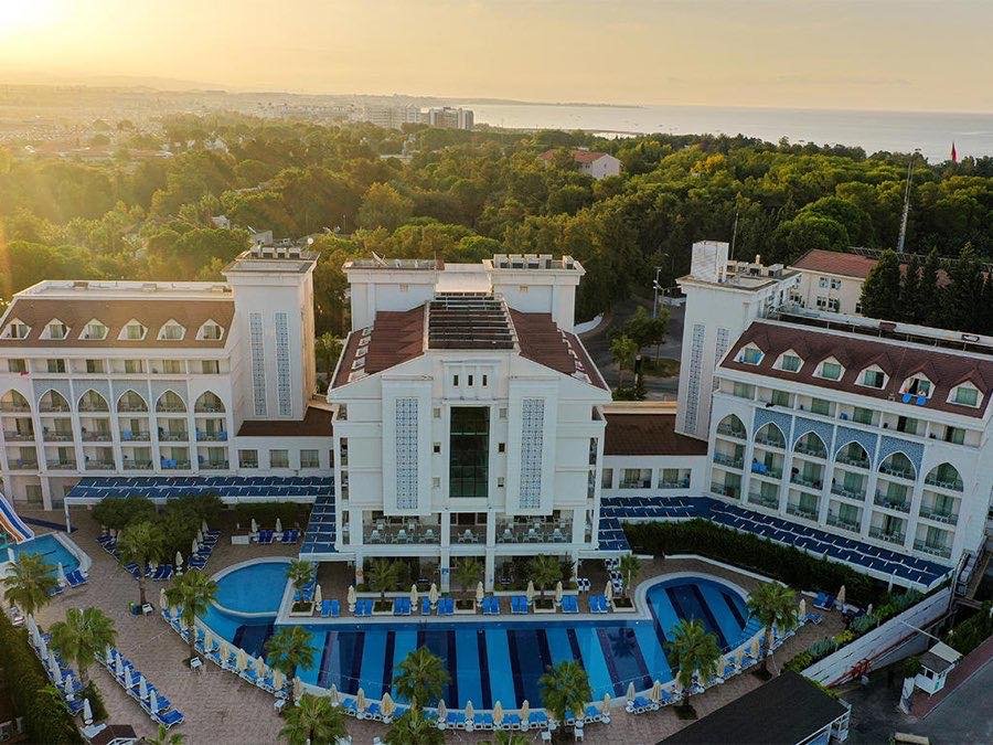Diamond Elite Hotel & Spa, Side