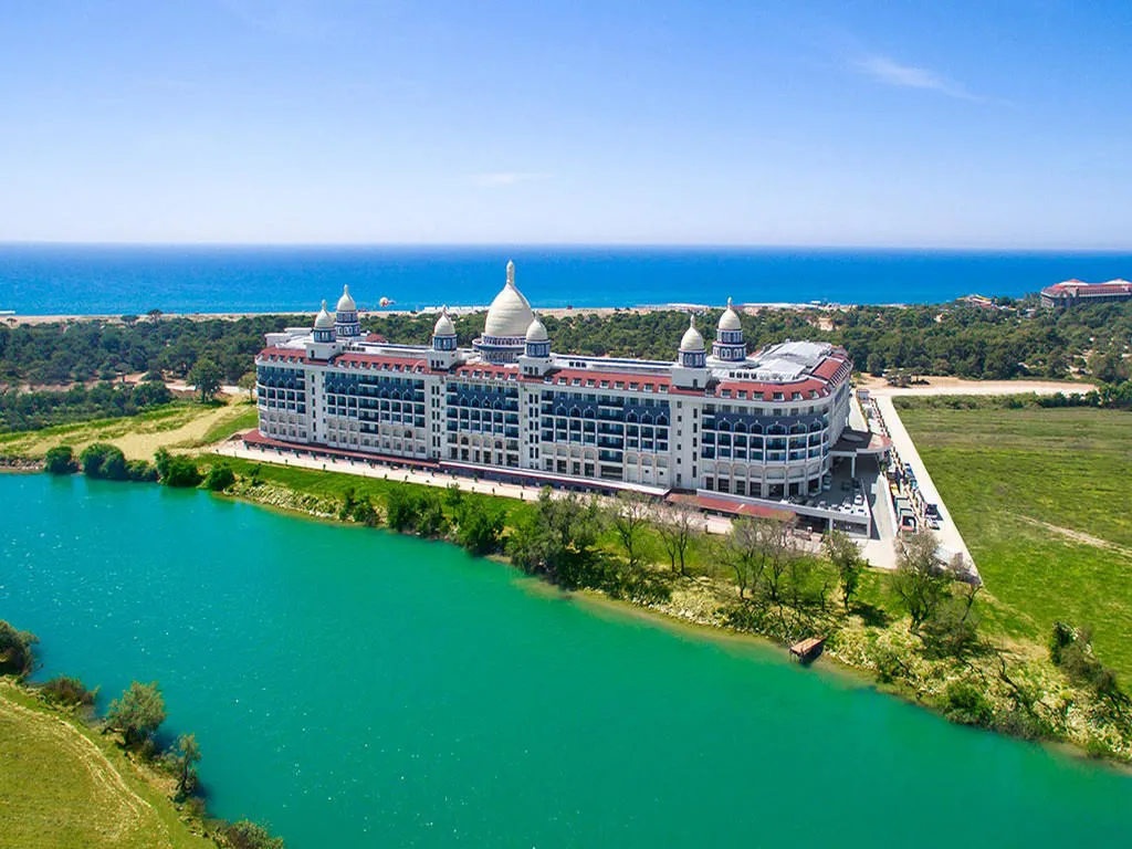 Diamond Premium Hotel & Spa, pamje e hotelit në Side