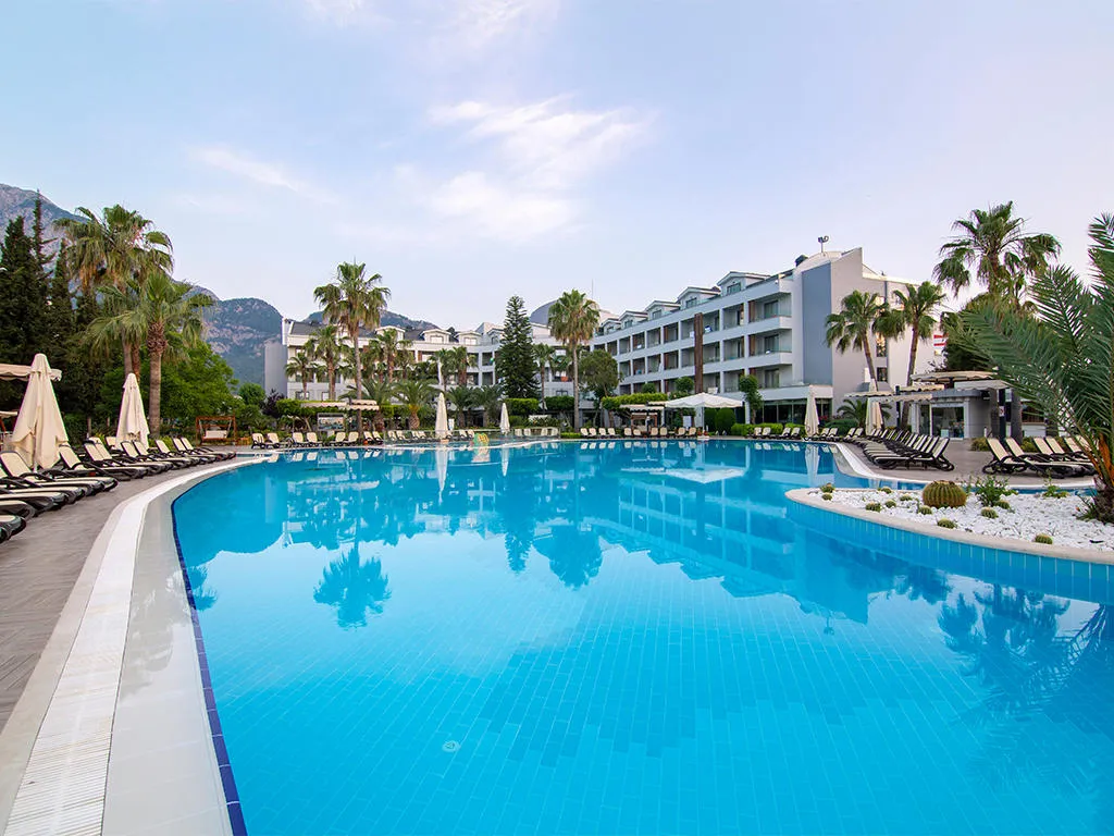 Fame Residence Goynuk, pamje e hotelit në Kemer