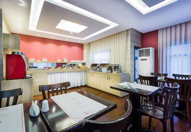 Fatih Hotel Corner, pamje e hotelit në Stamboll