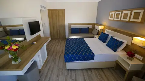 Fortezza Beach Resort Hotel, fotografia 13 nga 20