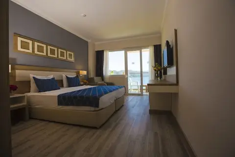 Fortezza Beach Resort Hotel, fotografia 18 nga 20