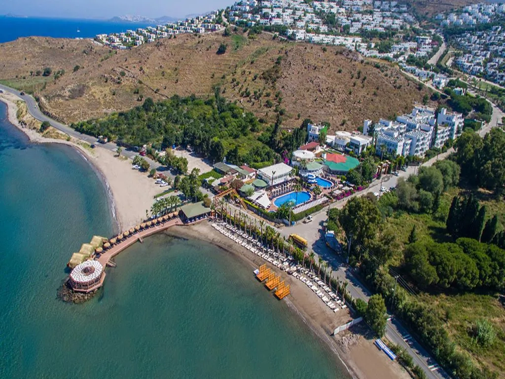 Golden Beach Resort & Spa, pamje e hotelit në Bodrum