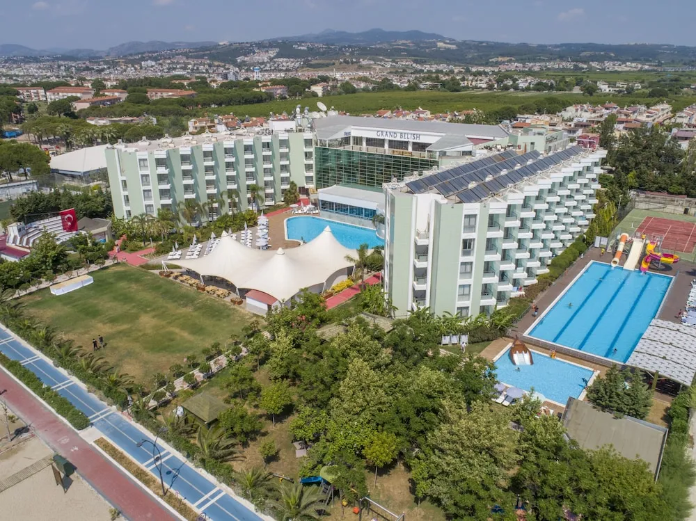 Grand Belish Hotel, pamje e hotelit në Kusadasi