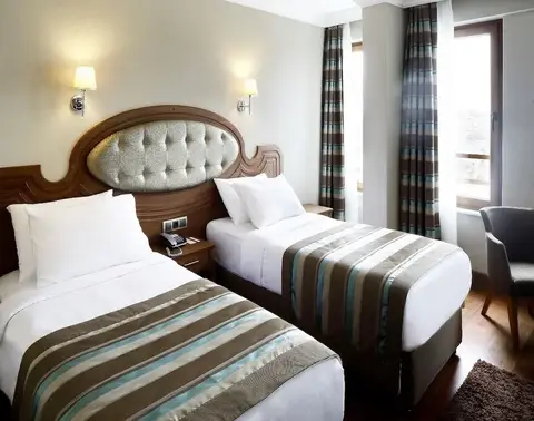 Grand Halic Goldenhorn, fotografia 12 nga 20