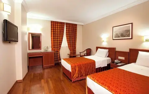 Grand Halic Goldenhorn, fotografia 13 nga 20