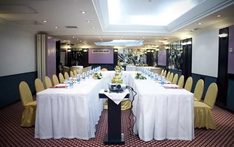 Gunes Hotel Merter, pamje e hotelit në Stamboll
