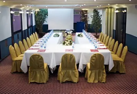 Gunes Hotel Merter, fotografia 7 nga 17
