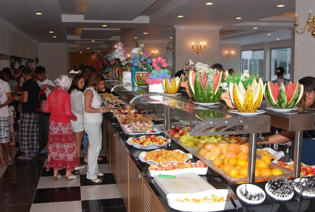 Hedef Beach Resort & Spa, pamje e hotelit në Alanya