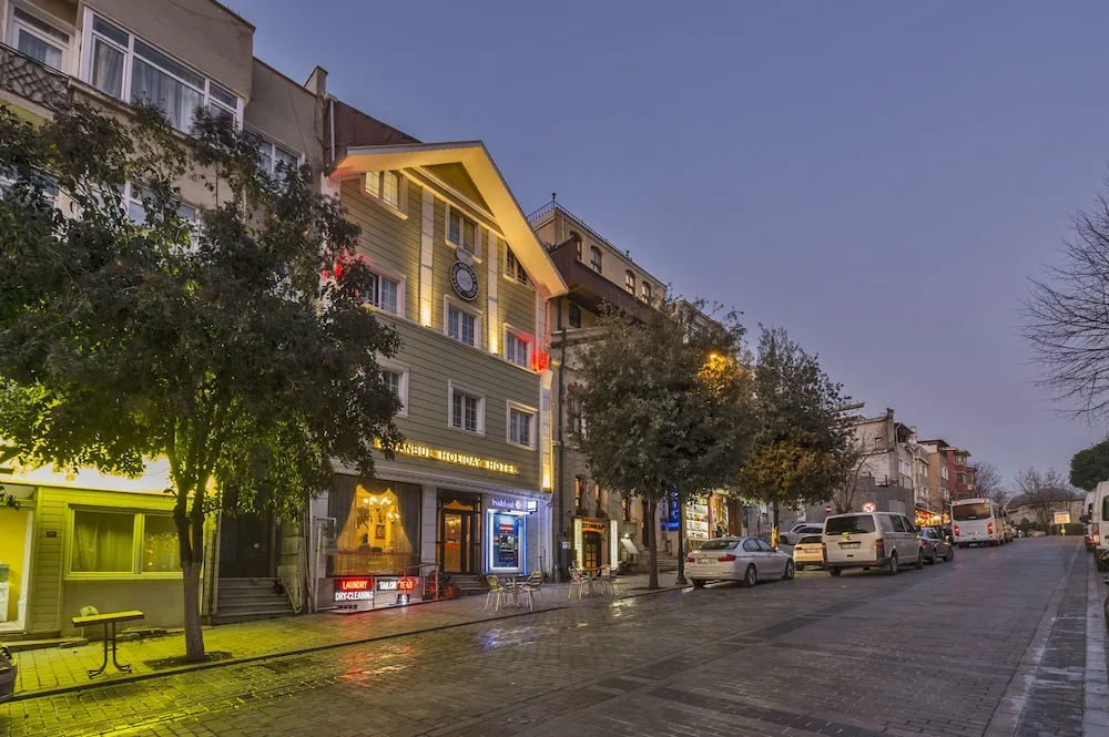 Istanbul Holiday Hotel, pamje e hotelit në Stamboll