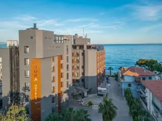 Jura Hotels Ada Beach, pamje e hotelit në Kusadasi