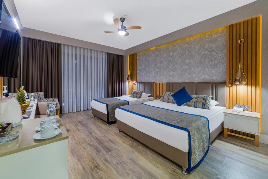 Justiniano Deluxe Resort, pamje e hotelit në Alanya