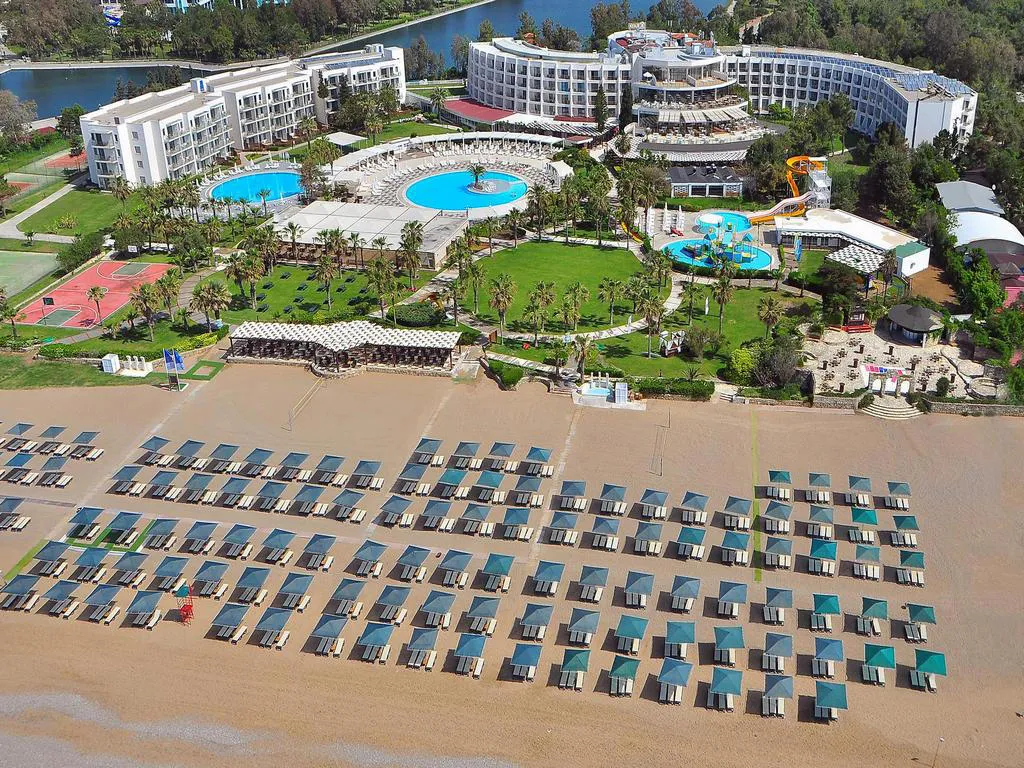 Kaya Side, pamje e hotelit në Side