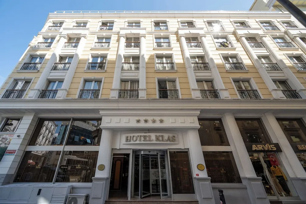 Klas, pamje e hotelit në Stamboll
