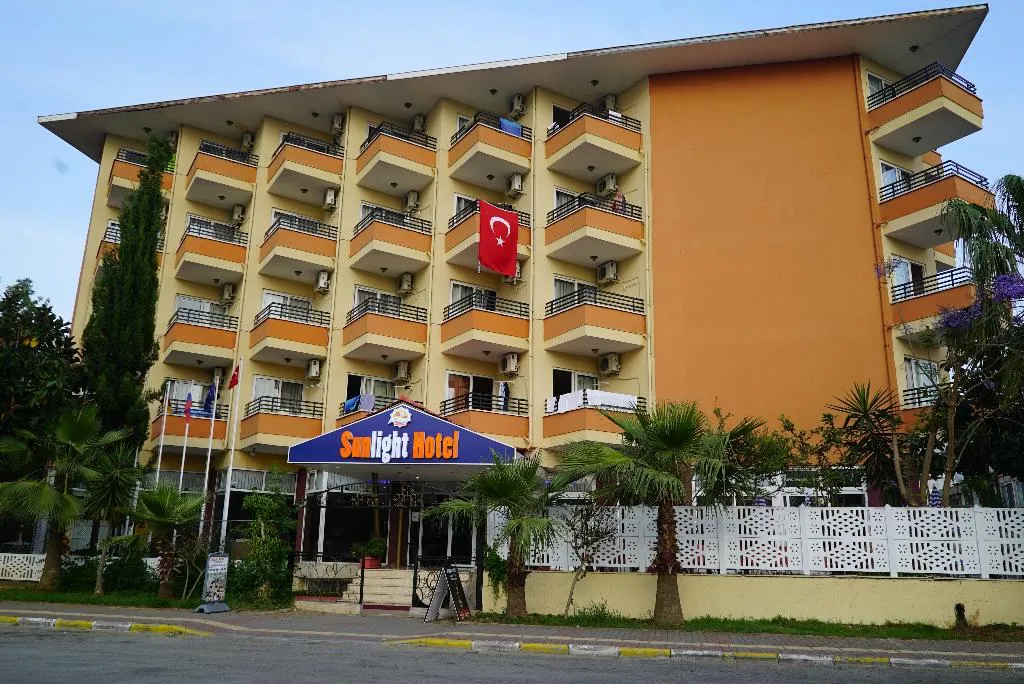 Kleopatra Sun Light Hotel, pamje e hotelit në Alanya