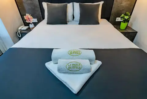 La Pazza Suites, fotografia 17 nga 20