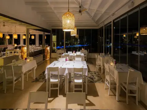 Liv Hotel By Bellazure Boutique, fotografia 14 nga 20