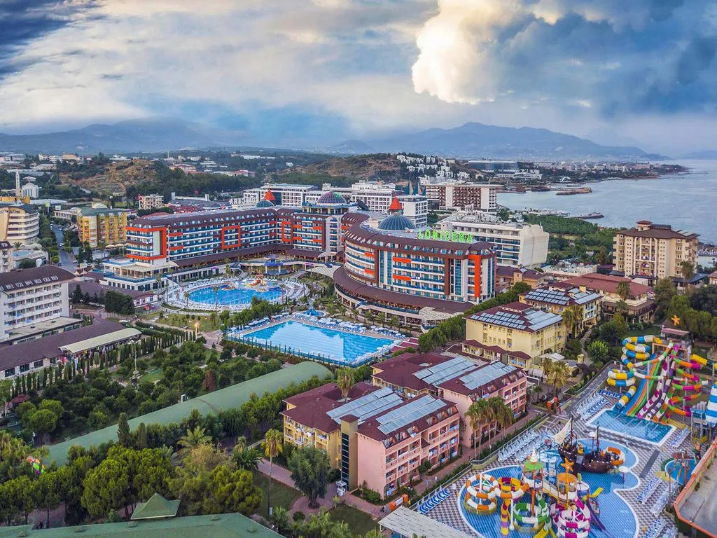 Lonicera Resort & Spa, pamje e hotelit në Alanya