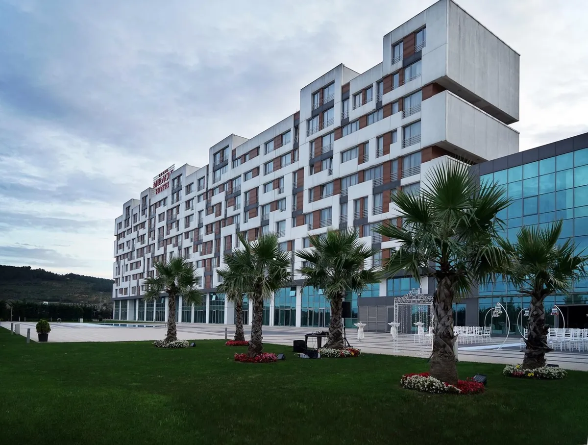 Miracle İstanbul Asia Airport Hotel & Spa, pamje e hotelit në Stamboll