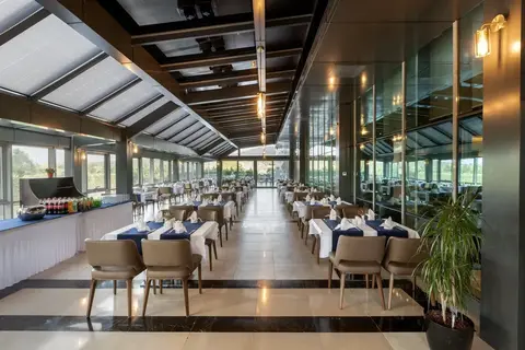 Miracle İstanbul Asia Airport Hotel & Spa, fotografia 18 nga 20