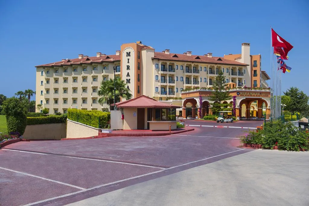 Miramare Queen, pamje e hotelit në Side