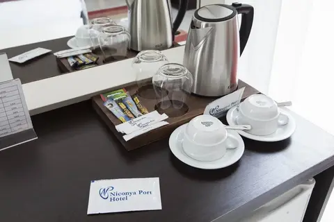 Niconya Port Suites & Hotel, fotografia 11 nga 14