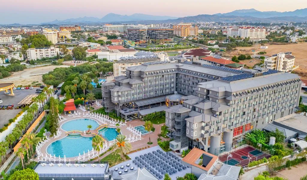 Nova Park Hotel, pamje e hotelit në Side