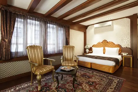 Ottoman Hotel Imperial, fotografia 10 nga 20