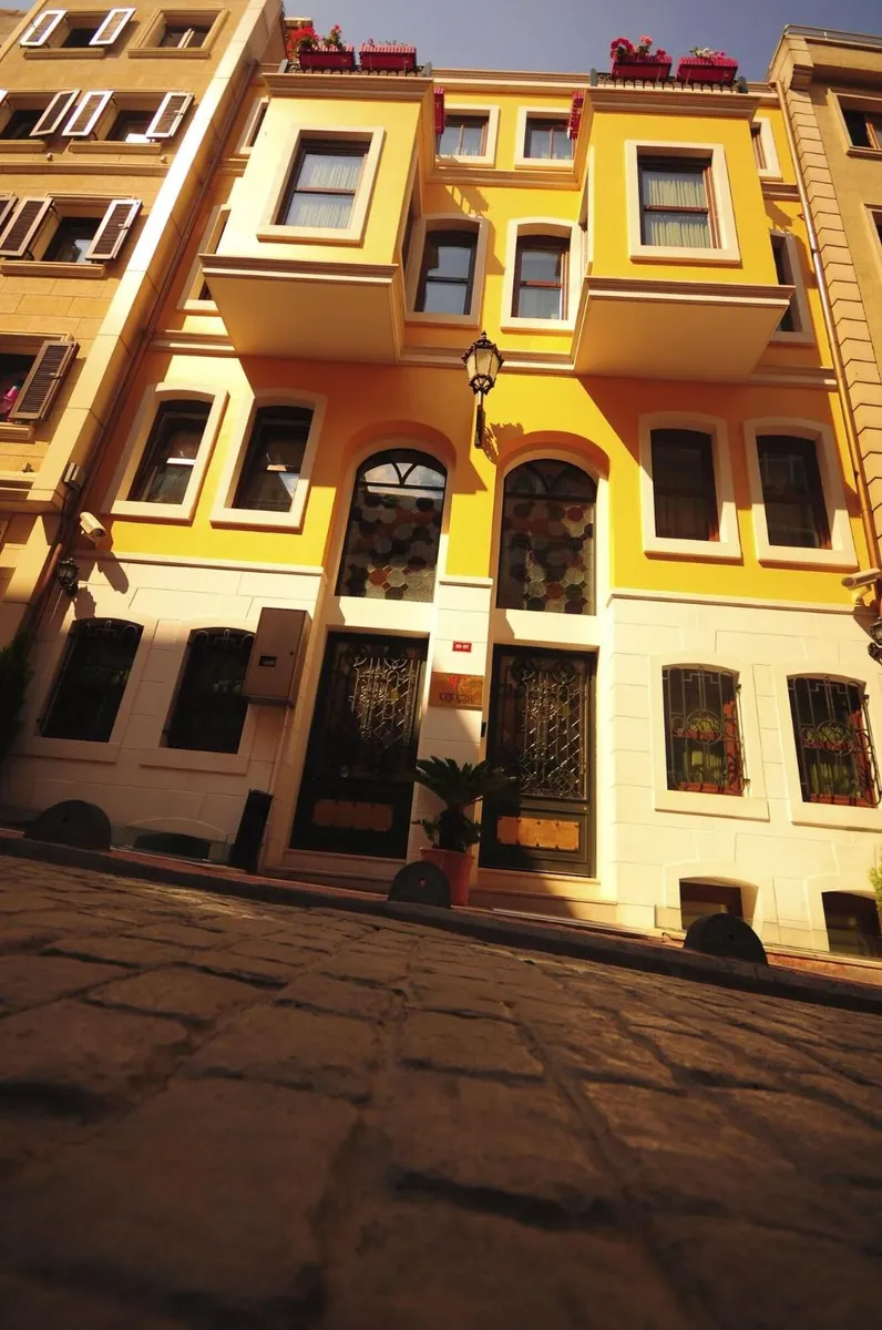 Ottopera Hotel, pamje e hotelit në Stamboll