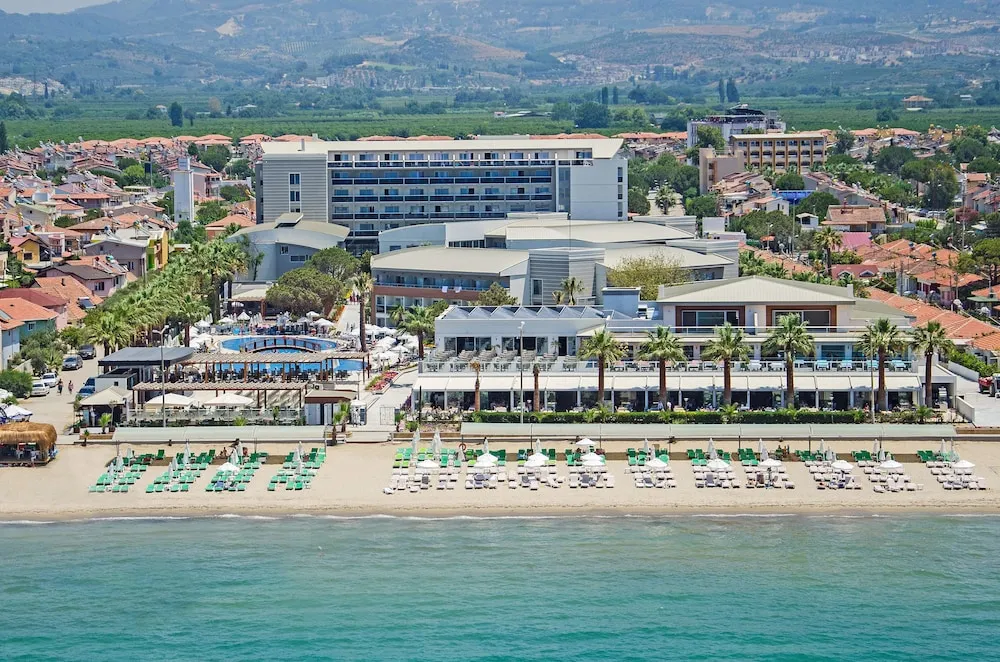 Palm Wings Kusadasi Beach Resort&Spa, pamje e hotelit në Kusadasi