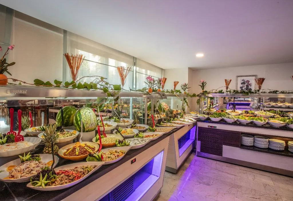 Palmin Hotel, pamje e hotelit në Kusadasi