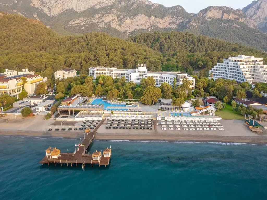 Perre La mer Resort & Spa, pamje e hotelit në Kemer