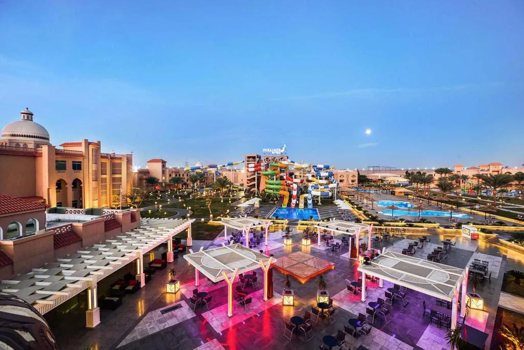 Pickalbatros Aqua Park Resort, pamje e hotelit në Hurghada