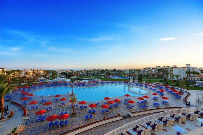 Pickalbatros Dana Beach Resort Hurghada, pamje e hotelit në Hurghada