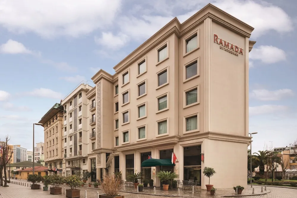 Ramada by Wyndham Istanbul Grand Bazaar, pamje e hotelit në Stamboll