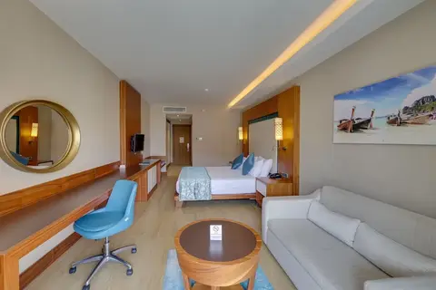 Ramada Hotel & Suites by Wyndham Kusadasi, fotografia 11 nga 20